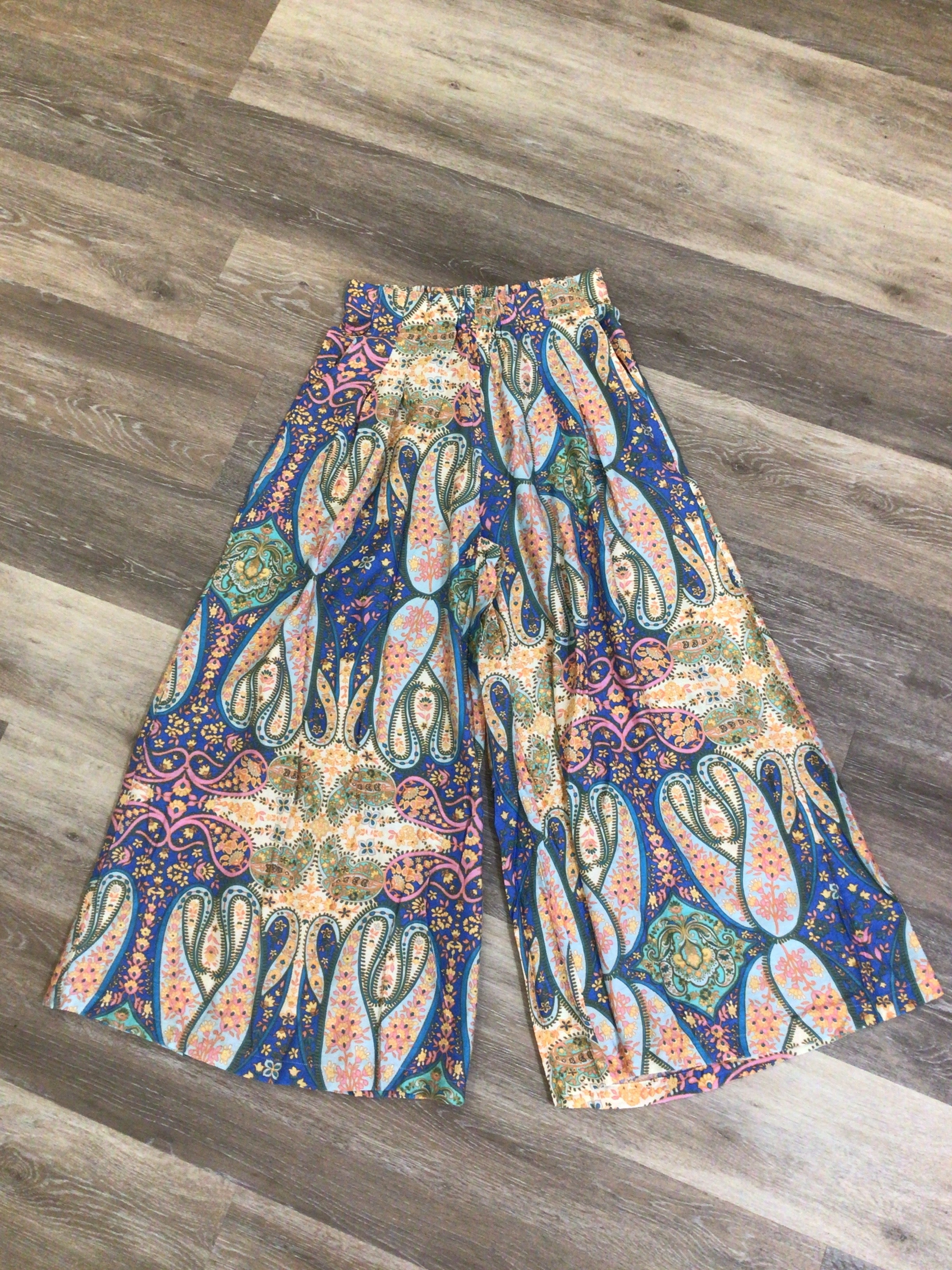 Umgee C6221 Printed Pull-On Skirt Pants