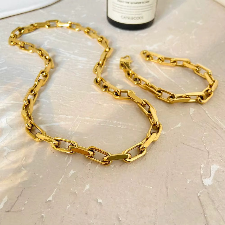 Chunky Medium Layering Necklace